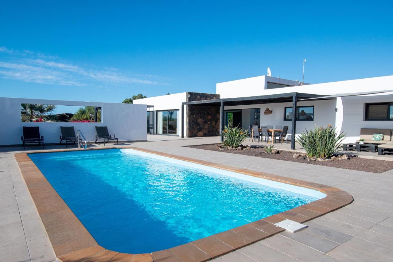 Heated & Shared Pool Villa Matriana 36A, North Shore Villas Lajares Exterior photo